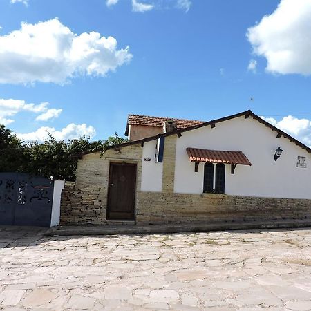 Pousada Casa Da Serra เซาโตเมตัสเลตราส ภายนอก รูปภาพ
