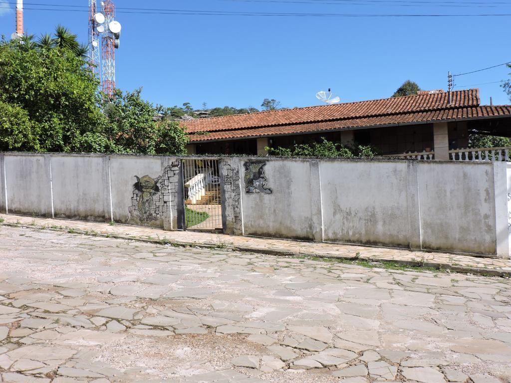 Pousada Casa Da Serra เซาโตเมตัสเลตราส ภายนอก รูปภาพ