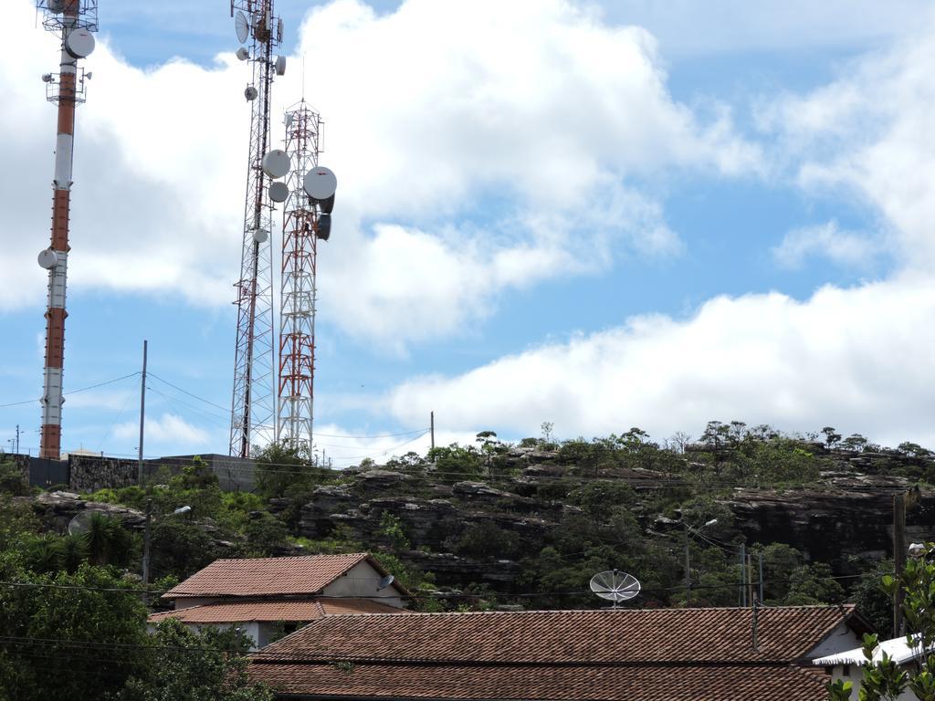 Pousada Casa Da Serra Hotel เซาโตเมตัสเลตราส ภายนอก รูปภาพ