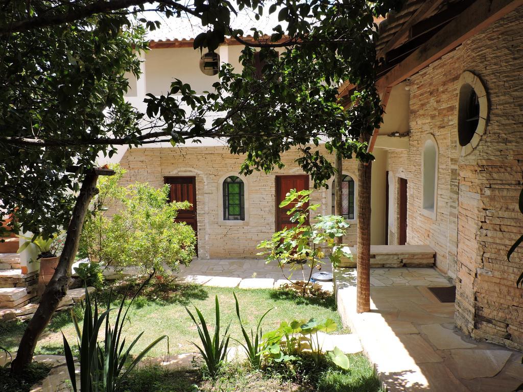 Pousada Casa Da Serra เซาโตเมตัสเลตราส ภายนอก รูปภาพ