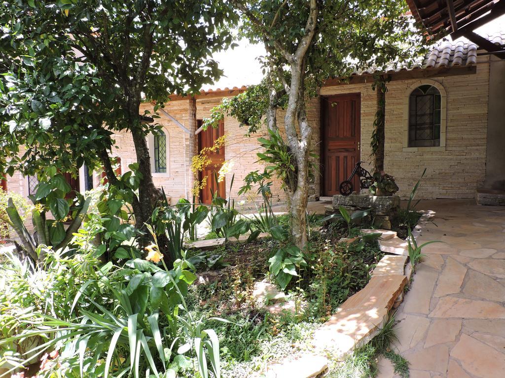 Pousada Casa Da Serra เซาโตเมตัสเลตราส ภายนอก รูปภาพ